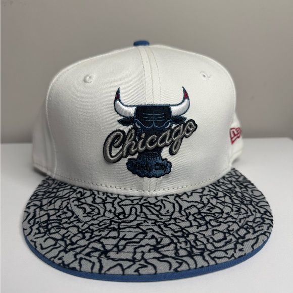 New Era Other - Chicago Bulls White & Blue Elephant Print Fitted New Era Hat Size 7 1/2